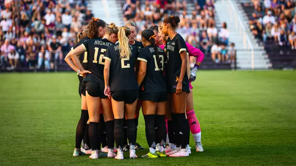 Team huddle shot prematch vs. Portland
