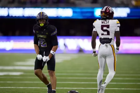 NCAA Football: Minnesota at Washington