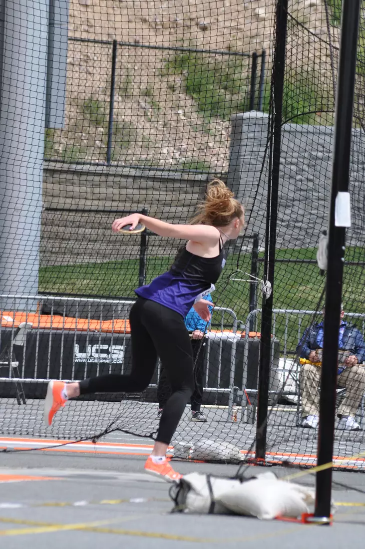 Lauren Olsen Discus - 1