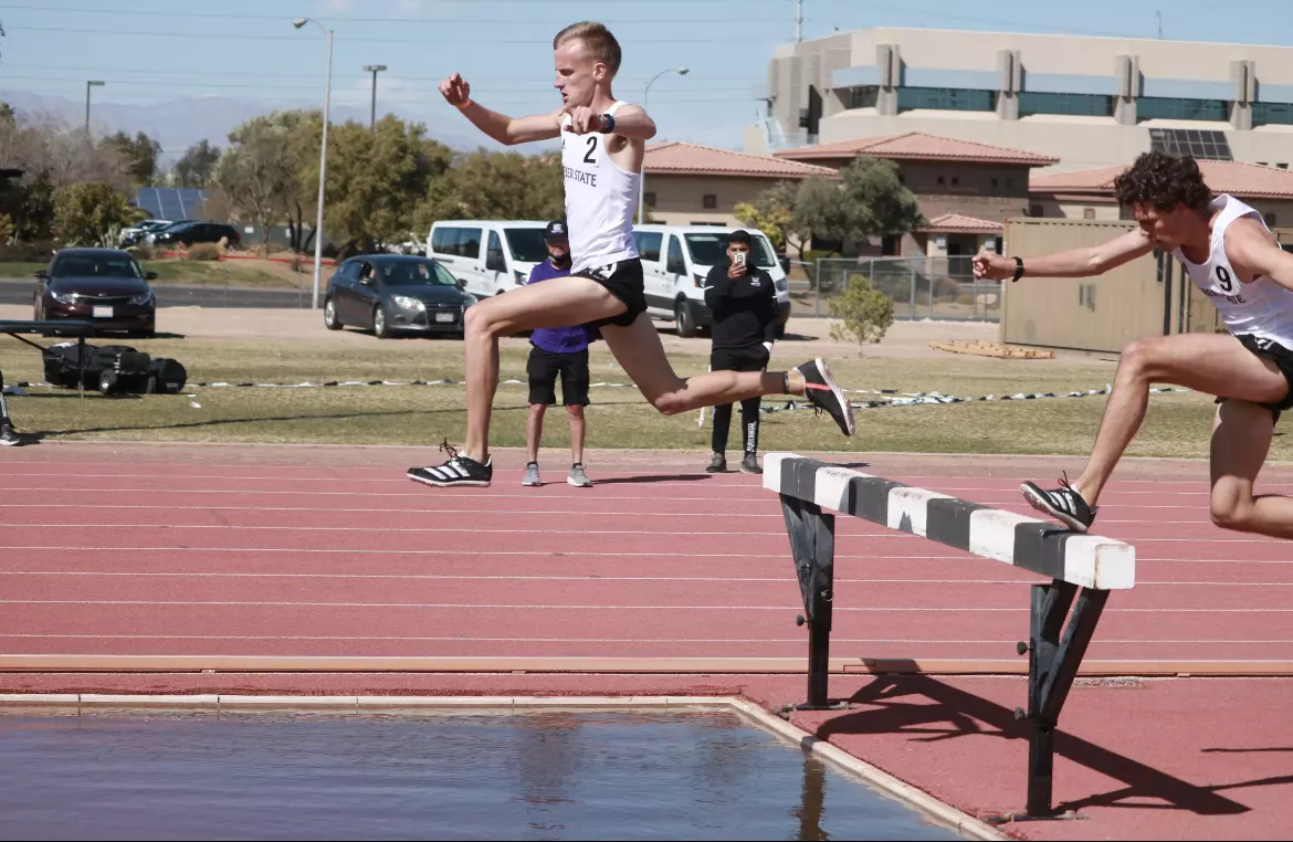 Wildcats compete at UNLV.