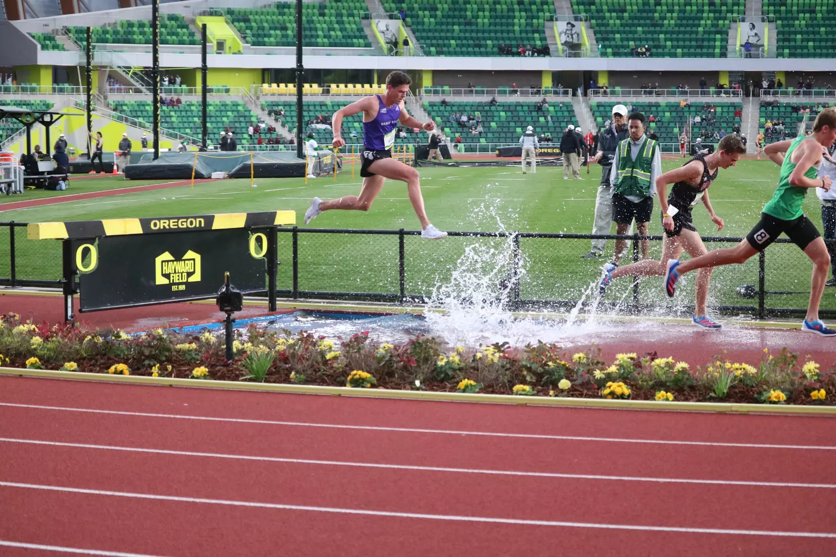 Jamison Wilkes splash at Hayward