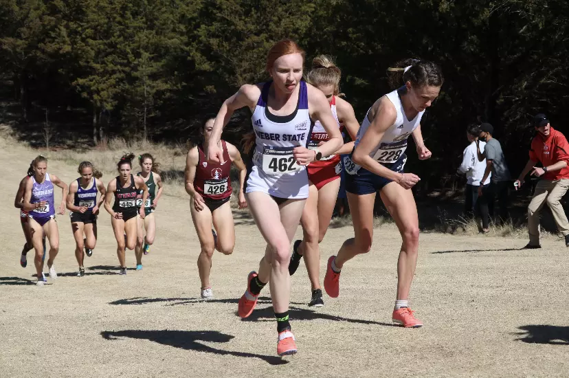 Summer Allen runs in the 2020 NCAA Cross Country Championships.