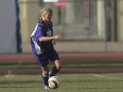 Wildcats Down Seasiders to Wrap Up Non-Conference Schedule