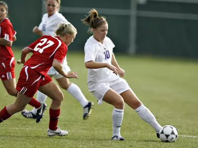 Arizona Wins Battle of Wildcats 4-0