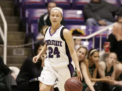 Hot Shooting Eagles Down Wildcats