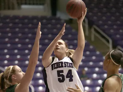 WSU Women Fall to Bobcats