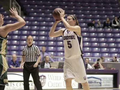 Wildcats Blow Out Hornets for Second Big Sky Win