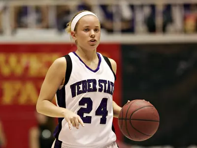 Wildcats Snap Losing Streak