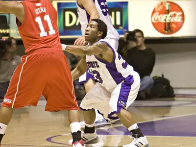 Wildcats Falter Again in Second Half