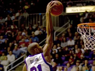 Wildcats Defeat Thunderbirds, 66-62, In A Foul Plagued Game