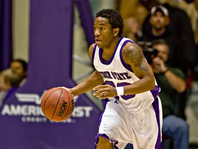 Last Second Shot Sends The Wildcats To A 70-66 Loss To Miami (Ohio)