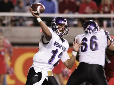 Raiders Cruise in WSU's Season Finale