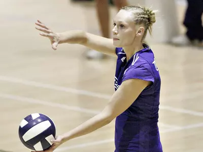 Volleyball Drops 3-2 Match at Sacramento State