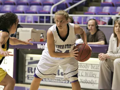 WSU Hosts Southern Utah for Field Trip Game