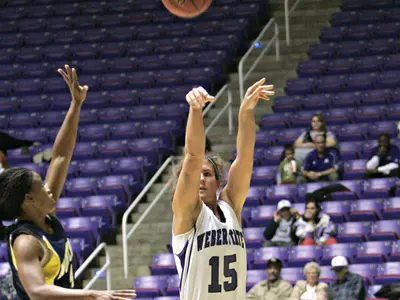 'Cats Down Youngstown State for Third Place at UTEP Tourney