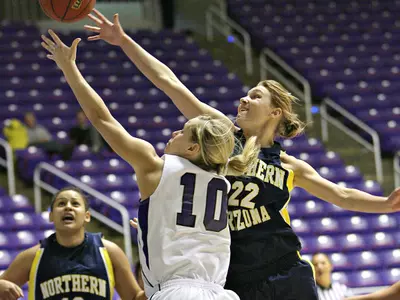 Wildcats Drop Road Game to Utah