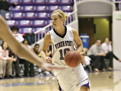 Vikings Down Wildcats 62-49