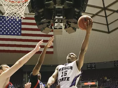 Wildcats Lose at Montana State, 75-72, in 2010-11 Big Sky Conference Opening Game