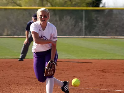 Wildcats Split First Two in Hawaii