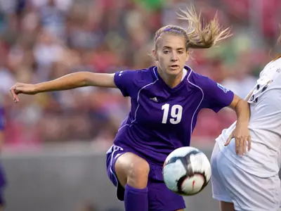 'Cats fall to Roadrunners