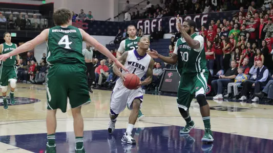 'Cats Suffer First Loss 87-70 at Saint Mary's