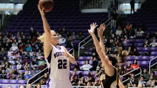 Wildcats fall in overtime on Field Trip Day