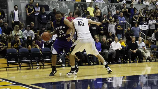 Wildcats Fall 77-57 at California