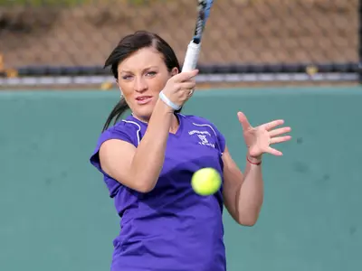 Hornets Down Weber State 6-1