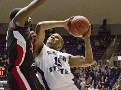Eastern Washington Stuns Weber State 75-59