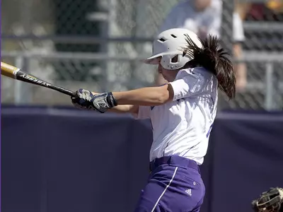 Wildcats split opening day in New Mexico