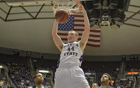 'Cats win ninth straight 81-67 over NAU
