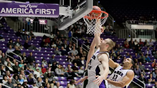 Wildcats roll to 89-56 win over Utah Valley