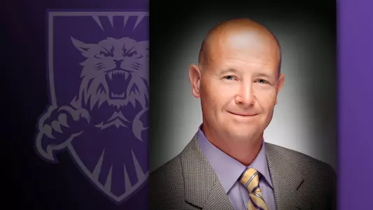 Women's soccer signs 14 players to NLIs