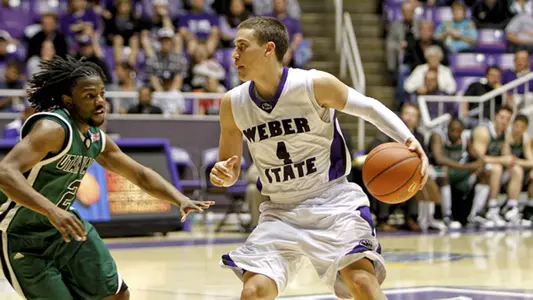 Wildcats beat Utah Valley 72-69 in CIT First Round