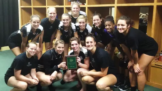 'Cats win two, claim Lion Classic title Saturday