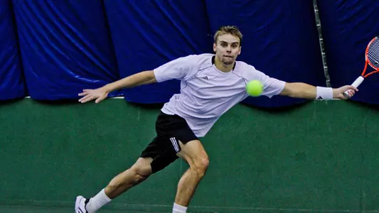 'Cats Ride Singles Play to Rout of Eagles