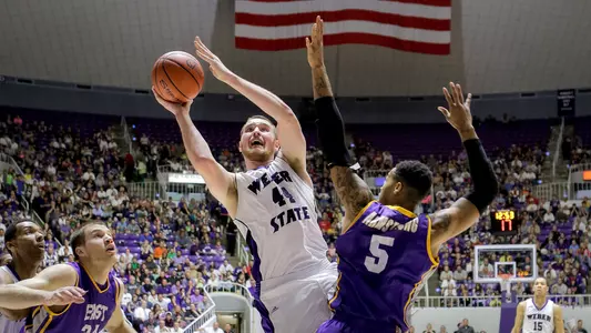 Men's basketball hosts exhibition game Saturday