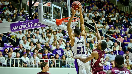 Wildcats win fifth straight 68-63 over Montana