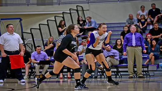 Wildcats drop match in three sets to Idaho State