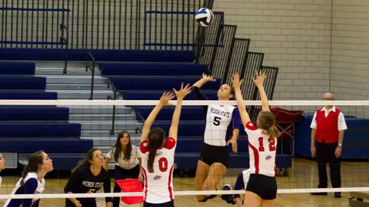Wildcats drop final two matches in Colorado