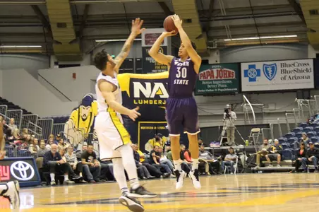 Senglin's career-high lifts Wildcats to win at NAU