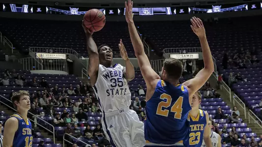 Wildcats knock off Jackrabbits 99-95