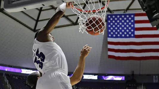 Wildcats drop 69-68 decision at Denver