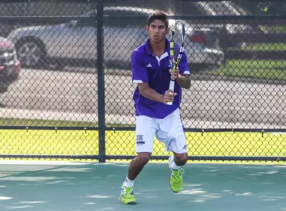 Wildcats defeat Lumberjacks in narrow 4-3 win