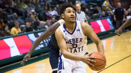 WSU hosts Iona in Great Alaska Shootout semifinals