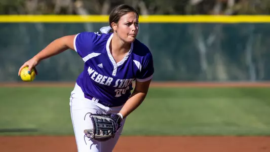 Wildcats split final day at Titan Classic