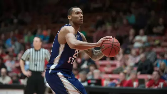 Bolomboy's career-high 34 leads Wildcats past SUU