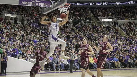 WSU takes control of first with win over Grizzlies