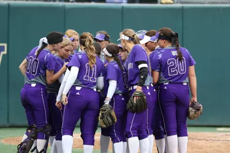 Wildcats fall to Huskies in regional opener