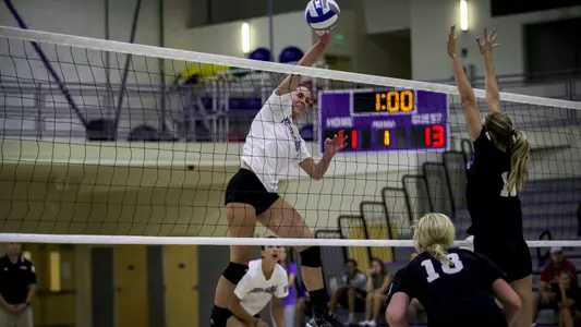 WSU finishes Hampton Inn Invite with two wins